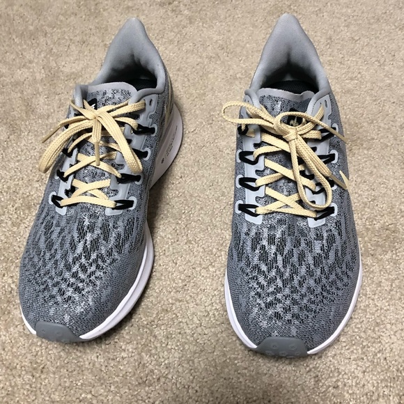 nike pegasus saints